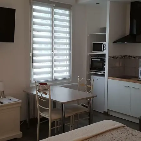 Apartmanhotel Val' 1 3*