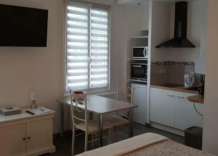 Apartmanhotel Val' 1 3*